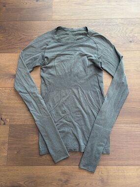 Lulu Swiftly Longsleeve top